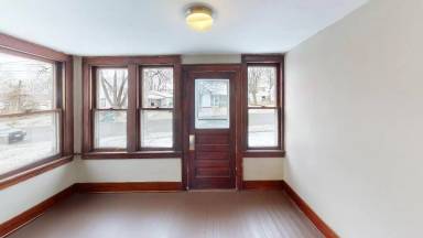 Main picture of 416 W 9th St