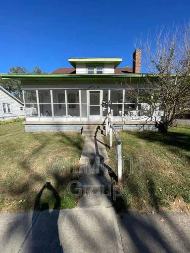 Main picture of 1604 W 15th St