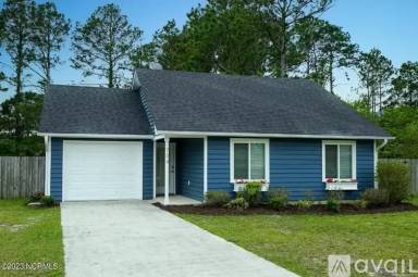 Main picture of 704 Darwin Dr