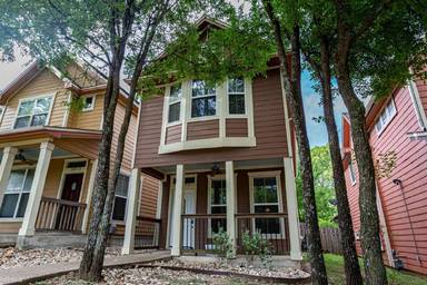 Main picture of 4107 E 12th St