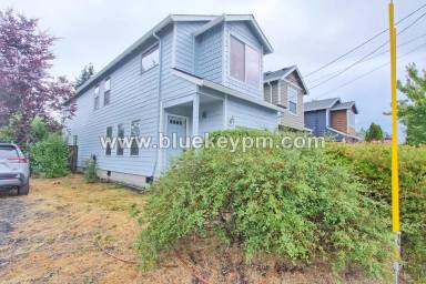 Main picture of 5403 SE Flavel St