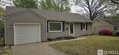 Main picture of 7001 Lamar Ave