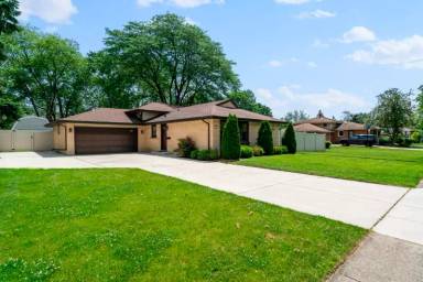 Main picture of 1043 Walter St