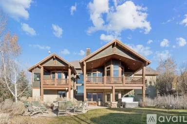 Main picture of 6035 Mountain Ranch Dr