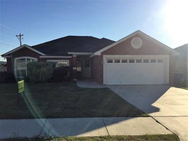 Main picture of 3415 Lucas St