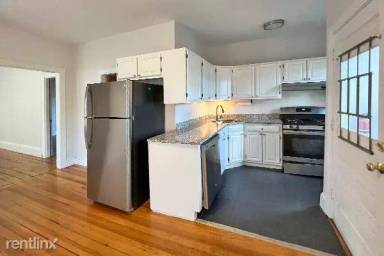 Main picture of 335 Beacon St