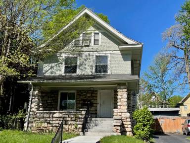 Main picture of 4218 Harrison St