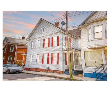 Main picture of 122 Locust St