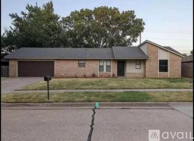 Main picture of 413 Midland Dr