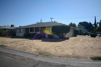 Main picture of 2252 Royale Rd