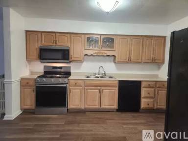Main picture of 439 Wall Ave