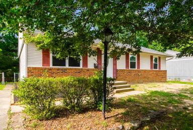 Main picture of 655 Andrew Ave