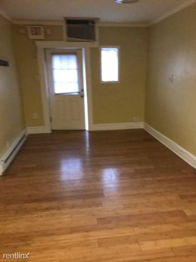 Main picture of 2725 E Allegheny Ave