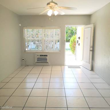 Main picture of 1736 Dewey St