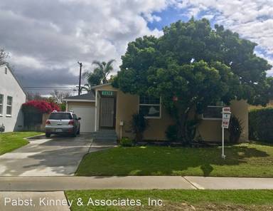 Main picture of 5538 Lorelei Ave
