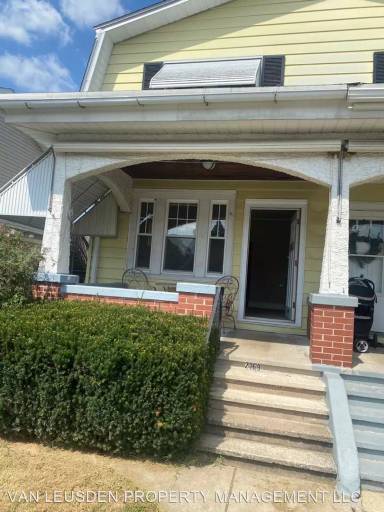 Main picture of 2169 Cleveland Ave