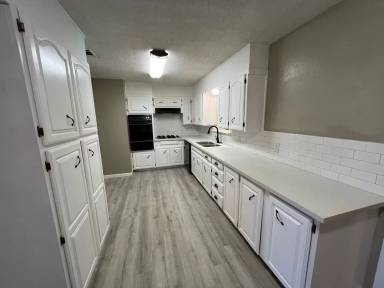 Main picture of 1615 Avenue F