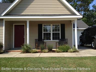 Main picture of 2024 Shoreline Dr