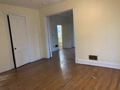Main picture of 148 Linwood Ave