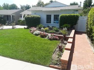 Main picture of 5517 Burnet Ave