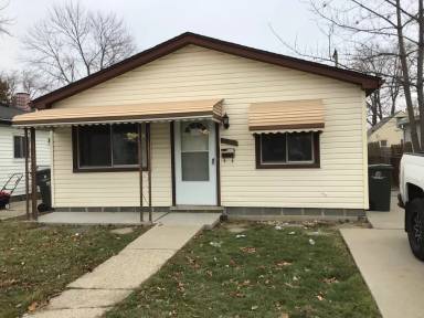 Main picture of 21813 Rosedale St