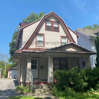 Main picture of 790 Flower City Park