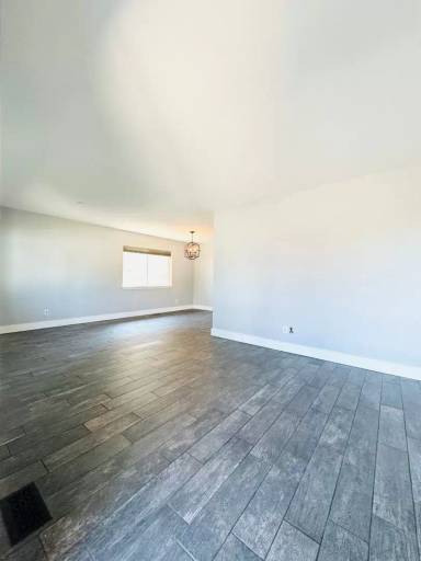 Main picture of 65 Chestnut St