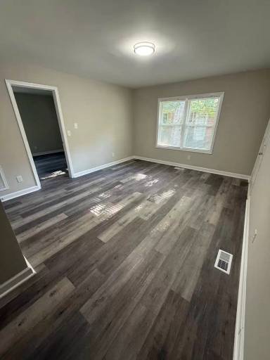 Main picture of 116 Bennett Ct