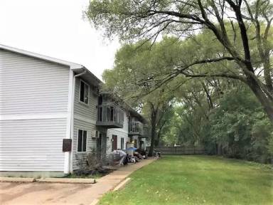 Main picture of RM 916 North Oak Street - 6