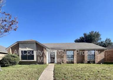 Main picture of 2532 Independence Dr