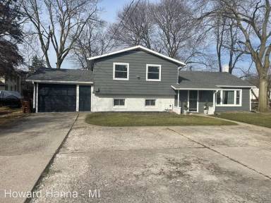 Main picture of 905 Sunset Dr