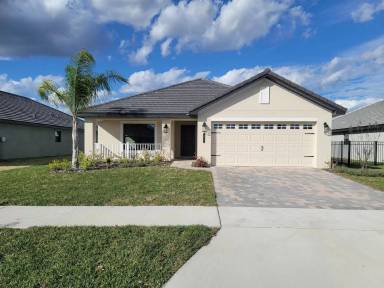 Main picture of 4835 Summit View Way