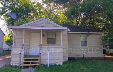 Main picture of 955 Mackinaw St