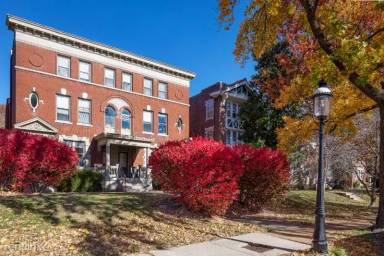 Main picture of 5151 Waterman Blvd