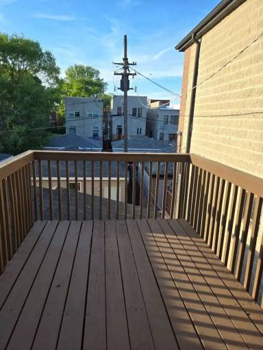 Main picture of 123 Example St