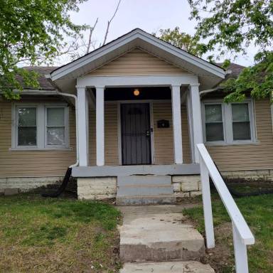 Main picture of 1353 N Olney St