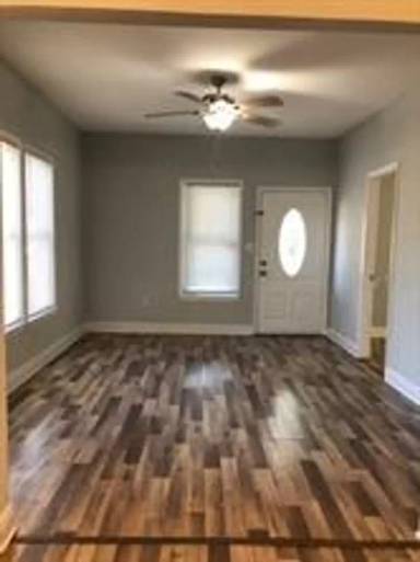 Main picture of 308 E 13th St