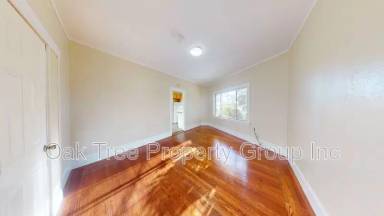 Main picture of 3518 Foothill Blvd