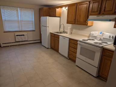 Main picture of 33 Garden Rd