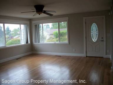 Main picture of 1735 S Pearl St