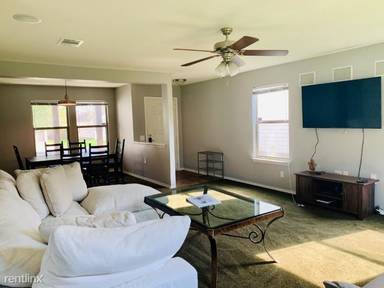 Main picture of 5111 N Hearsey Dr