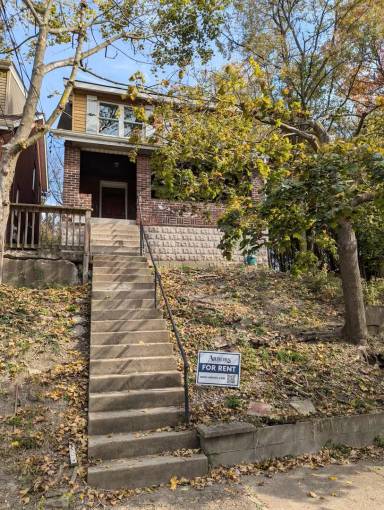 Main picture of 2432 Hazelton St