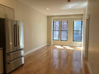 Main picture of 719 Boylston St