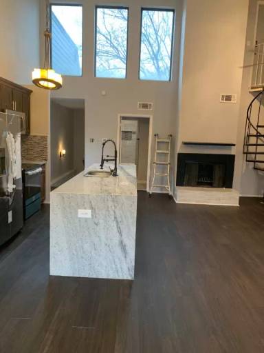 Main picture of 7215 Holly Hill Dr
