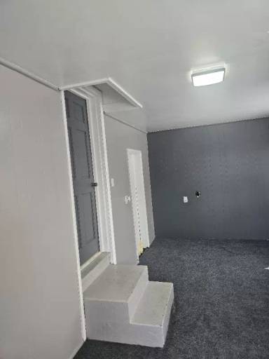Main picture of 731 Tulip St SW