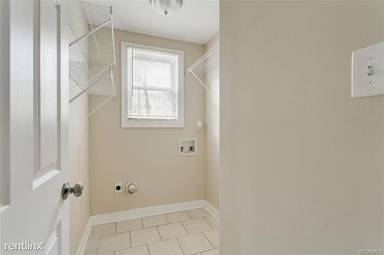 Main picture of 5204 Forest Hill Ave