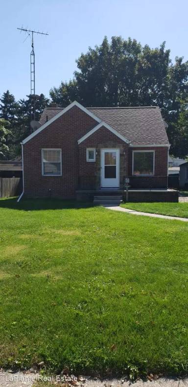 Main picture of 3016 116th St