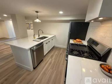 Main picture of 3952 Commonwealth St
