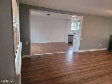Main picture of 5232 Trudy Cir