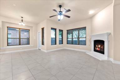 Main picture of 308 Fisk Ln